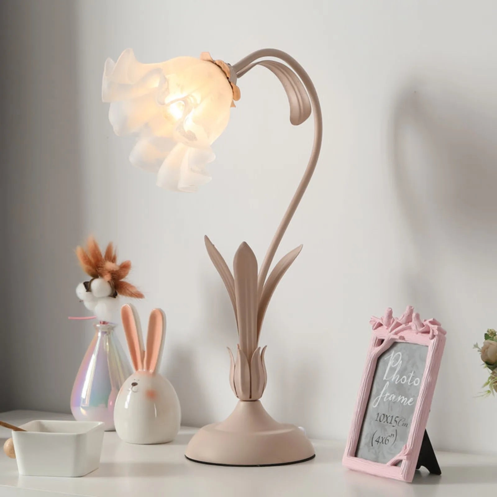 Bymaocar Pink Flower Desk Light LED Table 110V Fashional Lamp Indoor Lighting E27 Home Decor W/ Glass Lampshade for Bedroom Desk